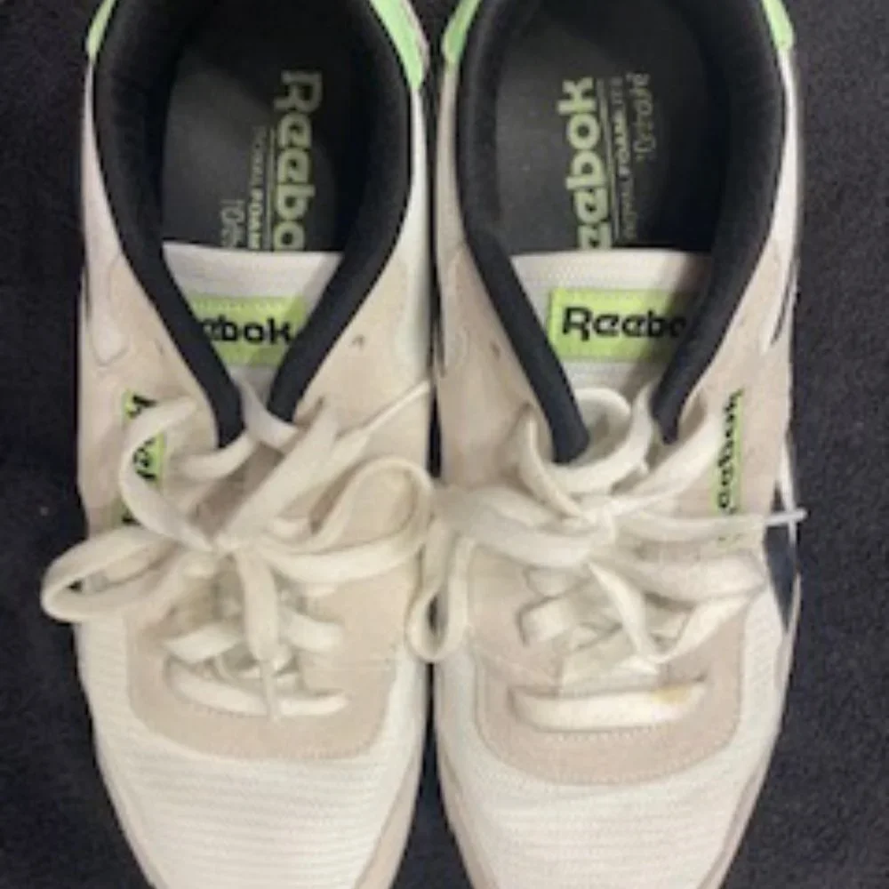 Men's Reeboks - Picture 8 of 8